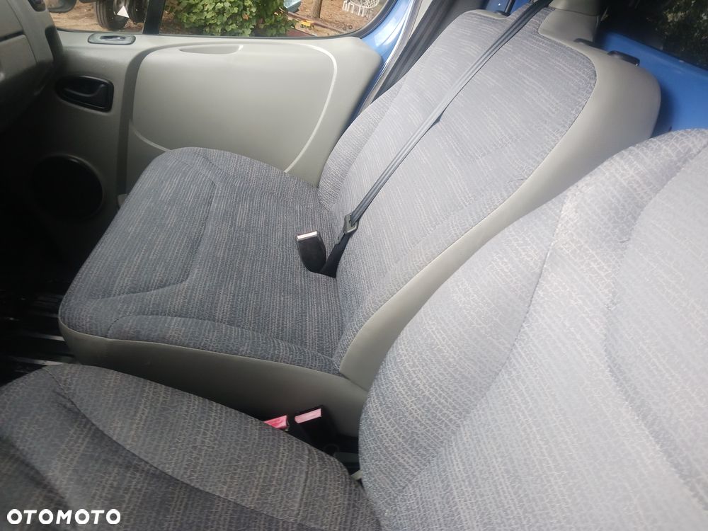 Renault Trafic - 17