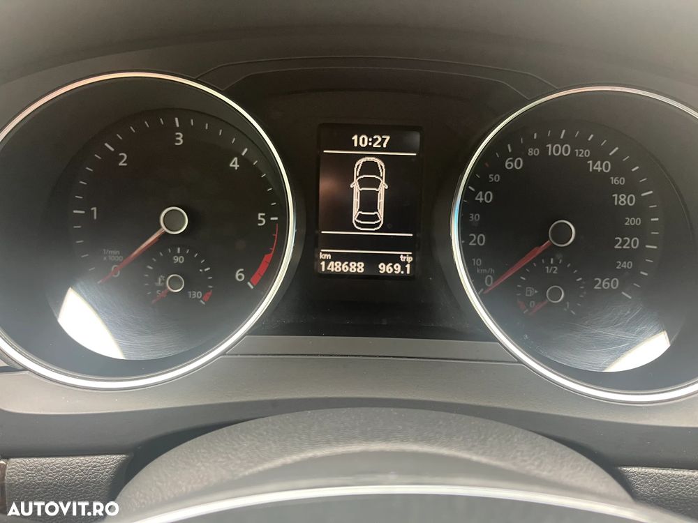 Volkswagen Jetta 2.0 TDI Comfortline - 2