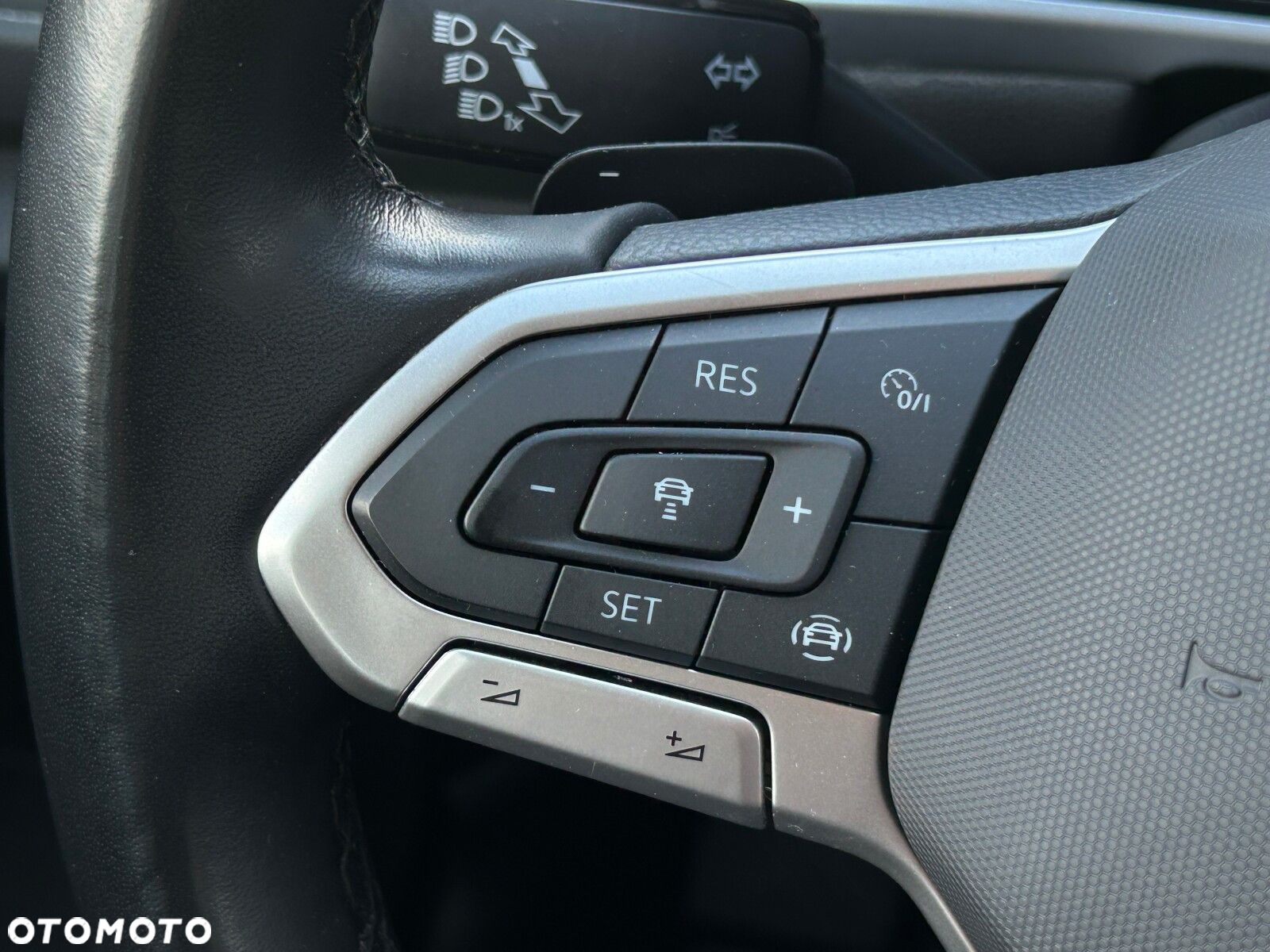 Volkswagen T-Roc 1.5 TSI Life DSG - 21