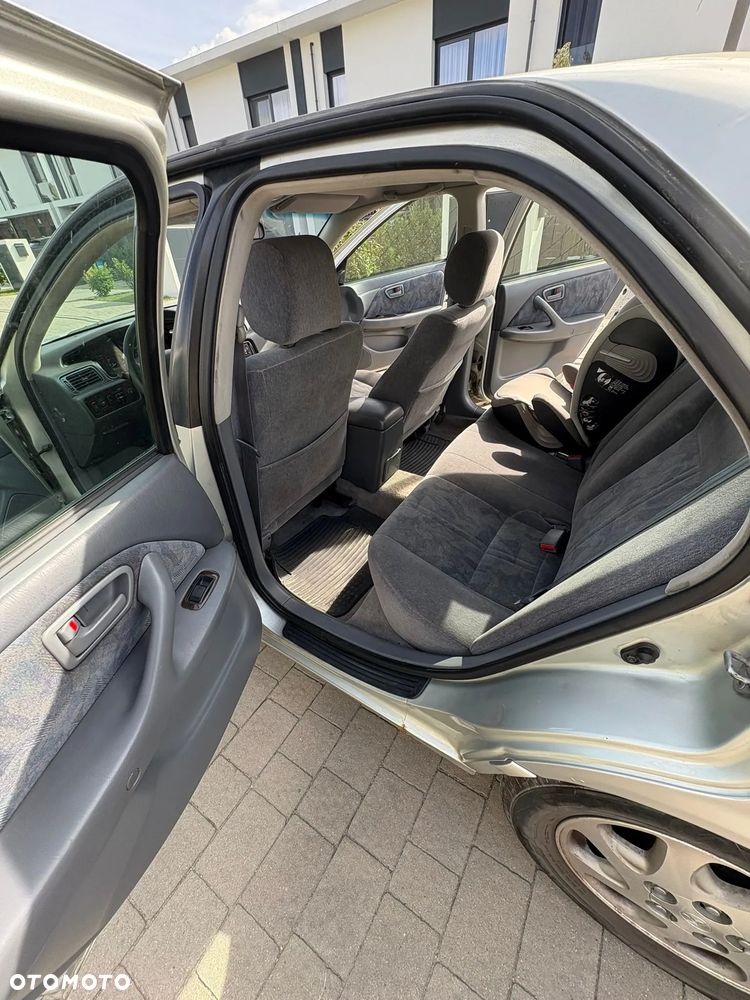 Toyota Camry - 13