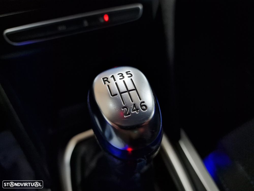 Renault Mégane Sport Tourer 1.6 dCi GT Line - 27