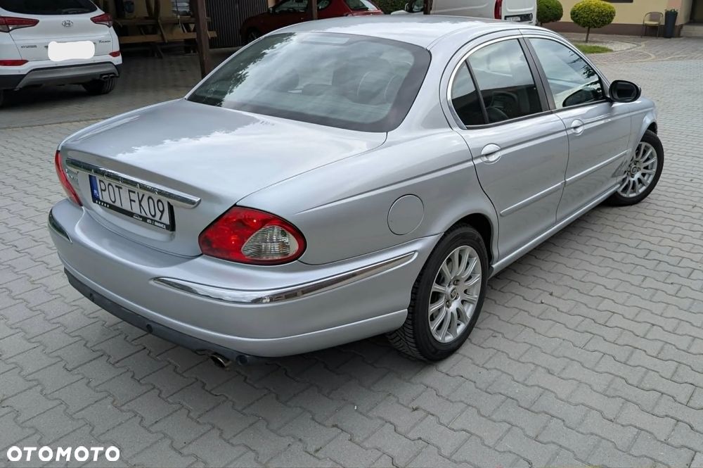 Jaguar X-Type - 6