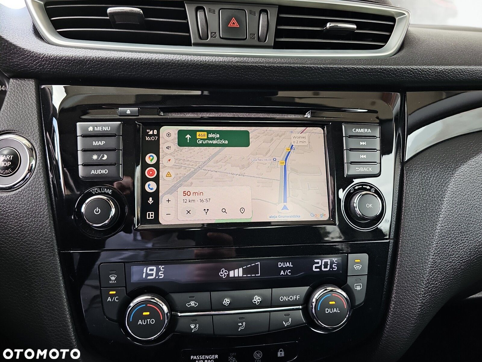 Nissan Qashqai 1.3 DIG-T N-Connecta DCT - 17
