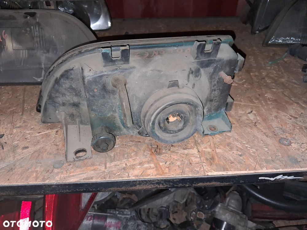 Reflektor LAMPA PRZÓD PRAWY PRAWA FSO POLONEZ - 2