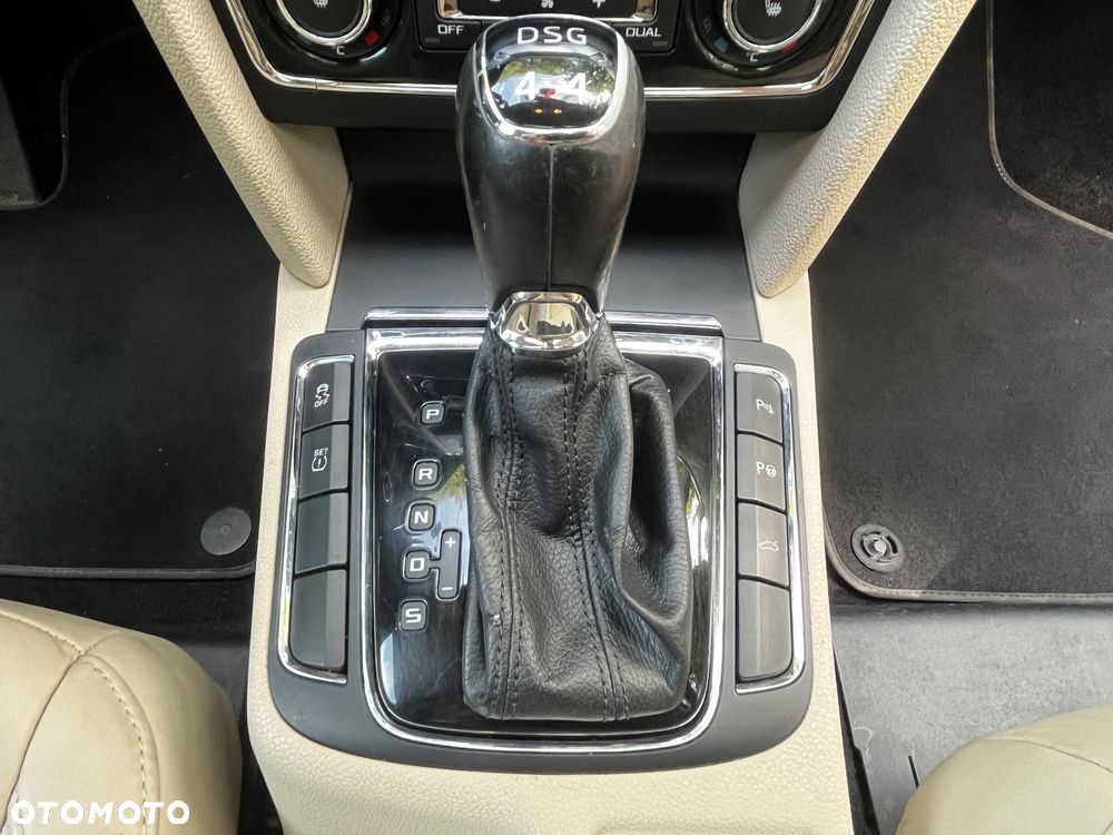 Skoda Superb 2.0 TDI 4x4 Elegance DSG - 18