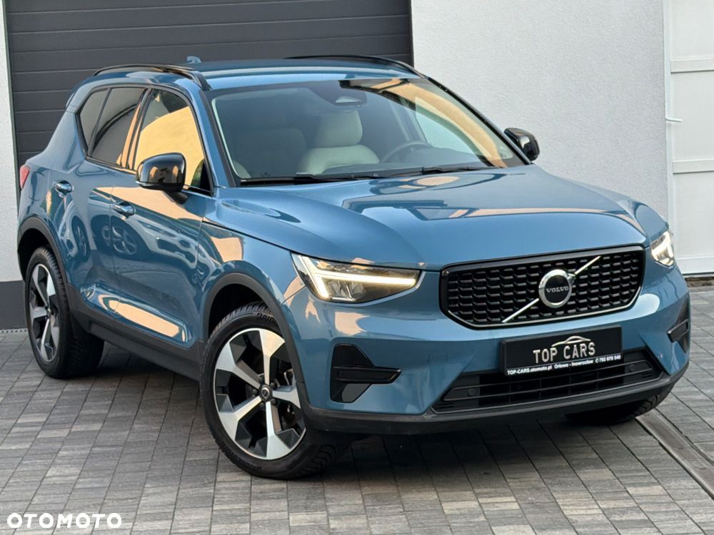 Volvo XC 40 B3 B DKG Ultra Black Edition - 17
