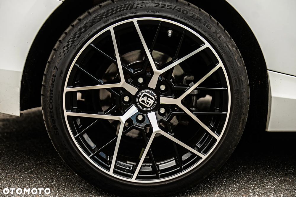BMW Seria 1 116i - 26