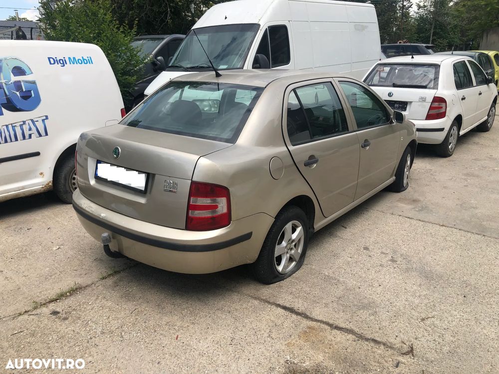Carlig cui tractare Skoda Fabia 1 sedan 2006 - 1
