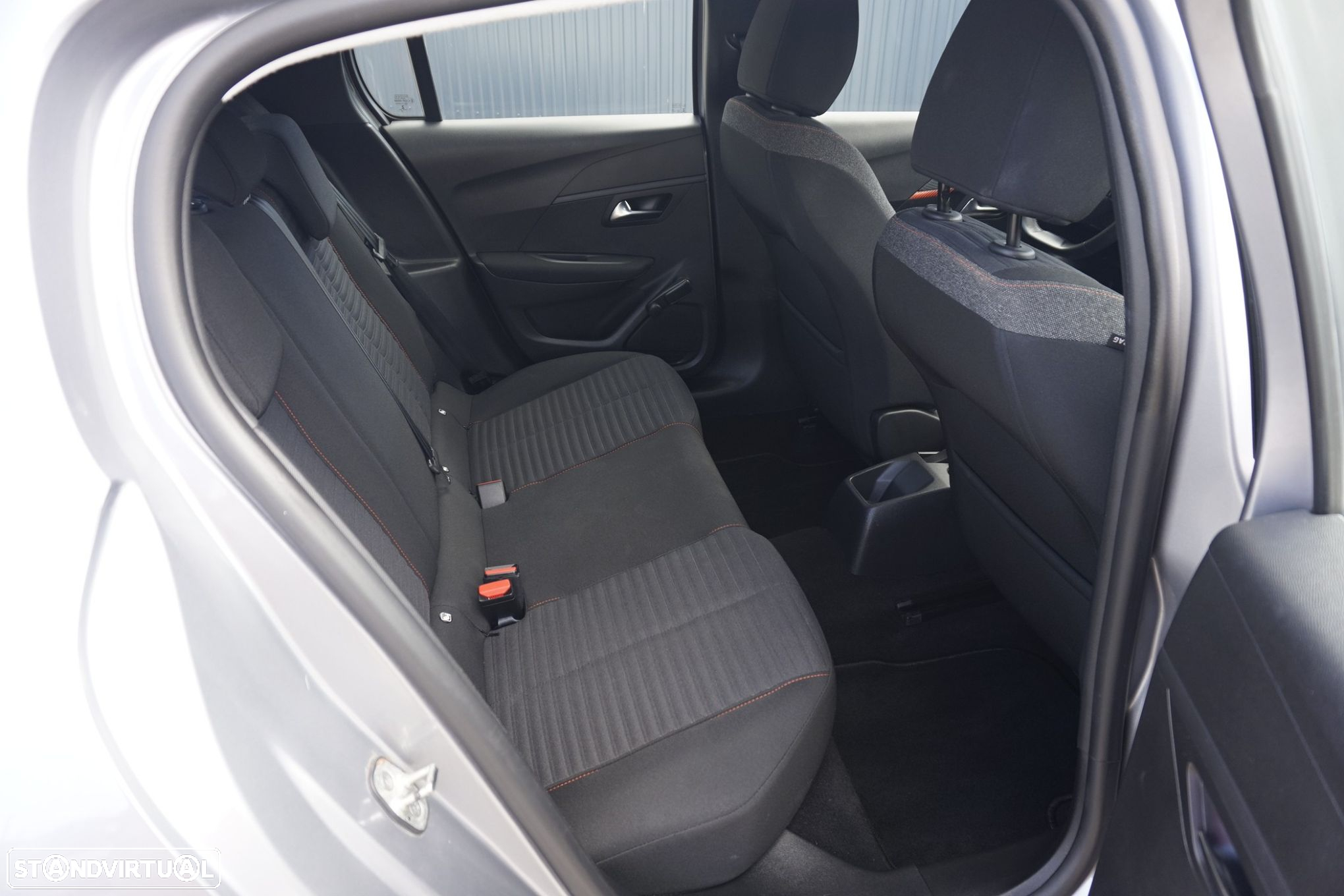 Peugeot 208 1.2 PureTech Active - 6