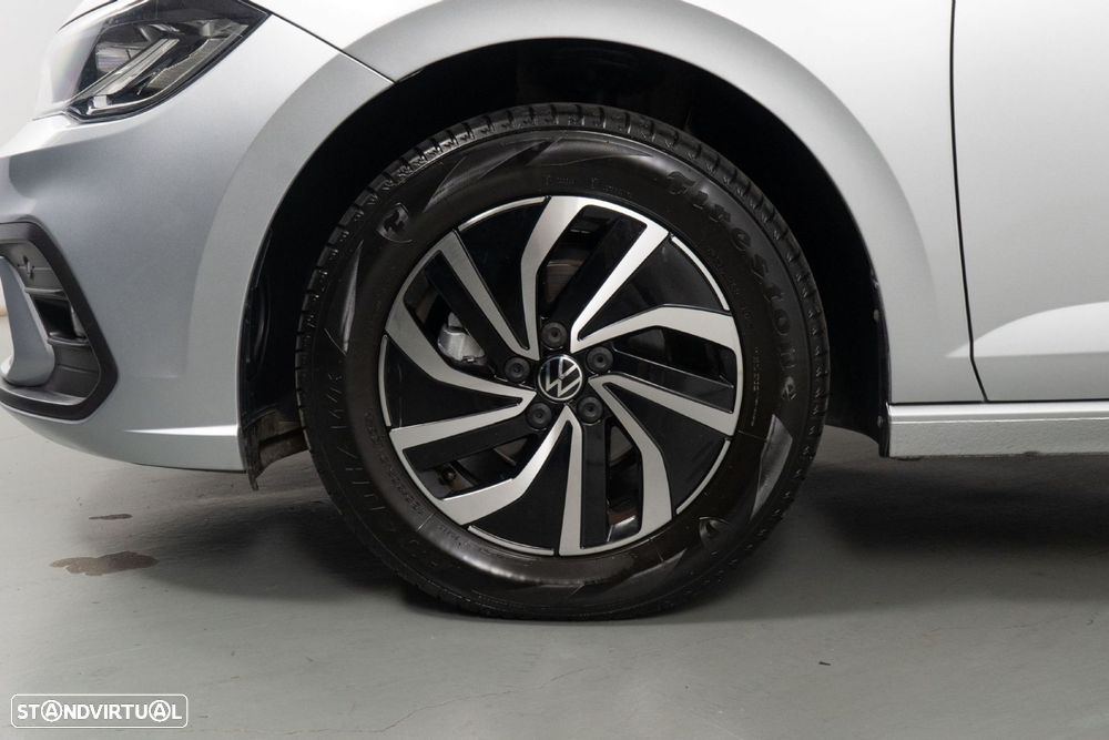 VW Polo 1.0 TSI Urban DSG - 21