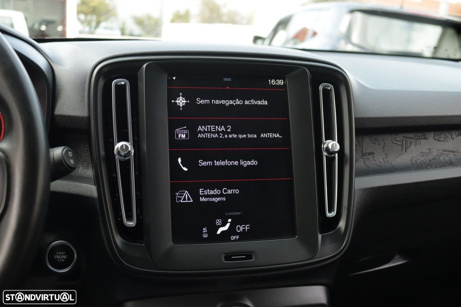 Volvo XC 40 1.5 T2 Momentum Core - 42