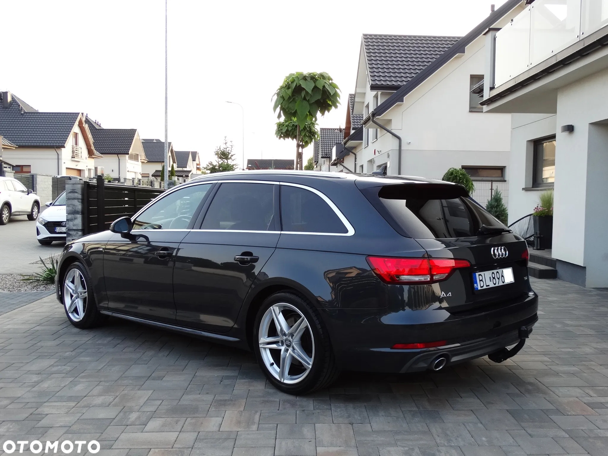 Audi A4 Avant 2.0 TDI DPF S line Sportpaket - 2