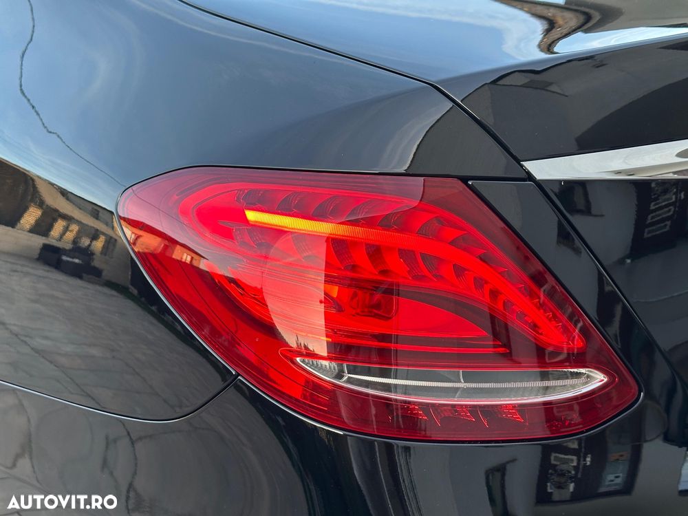 Mercedes-Benz E 200 d 9G-TRONIC - 38