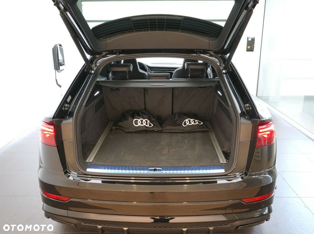 Audi Q8 - 11