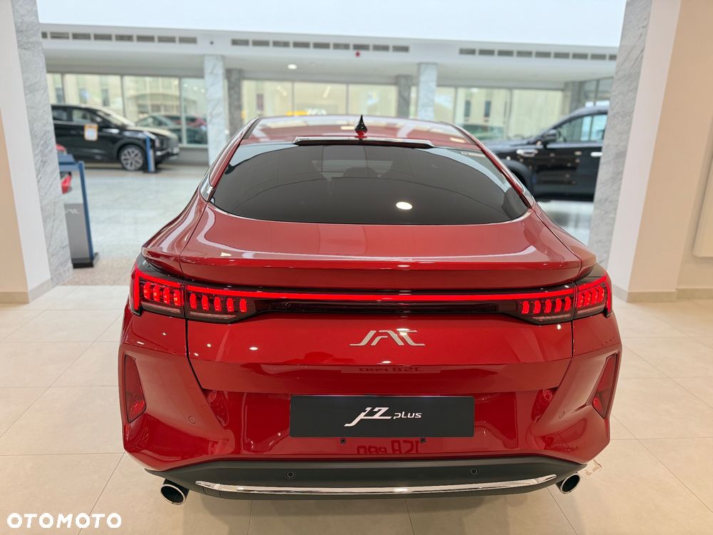 JAC J7 Plus CVT - 21