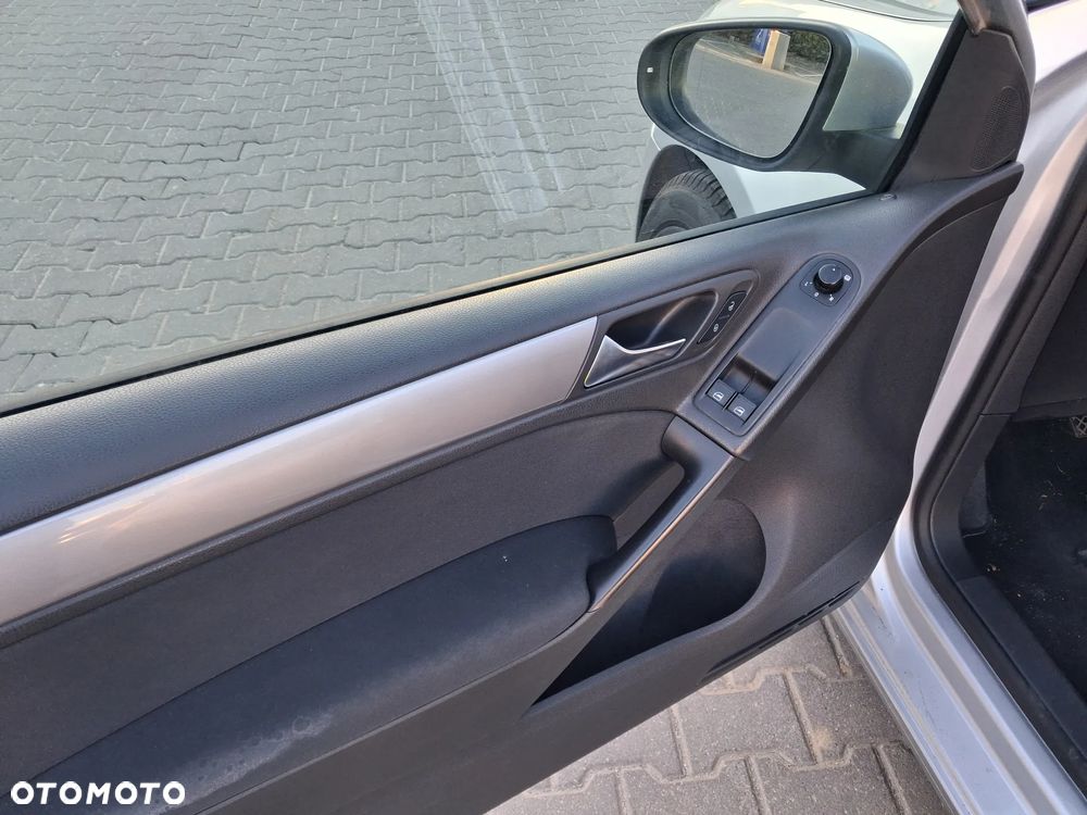 Volkswagen Golf 1.4 Style - 12