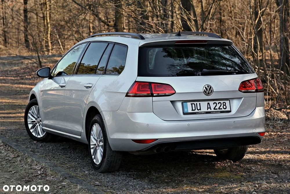 Volkswagen Golf Variant 2.0 TDI 4Motion BlueMotion Technology Cup - 11