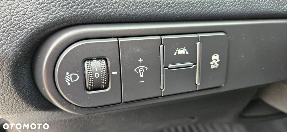 Kia Ceed - 24