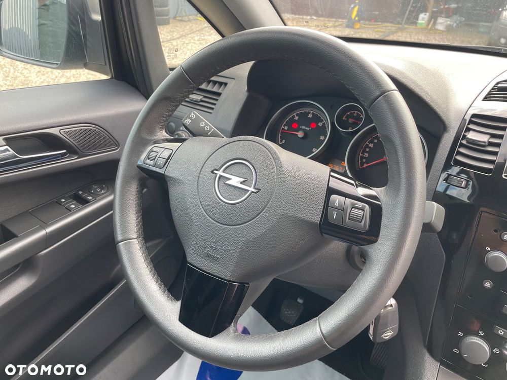Opel Zafira 1.9 CDTI Edition 111 Jahre - 32