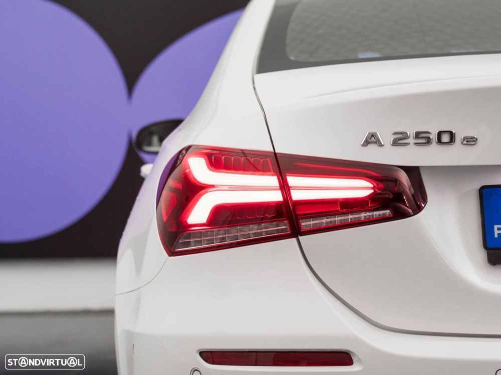 Mercedes-Benz A 250 Limousine e Style Plus - 10