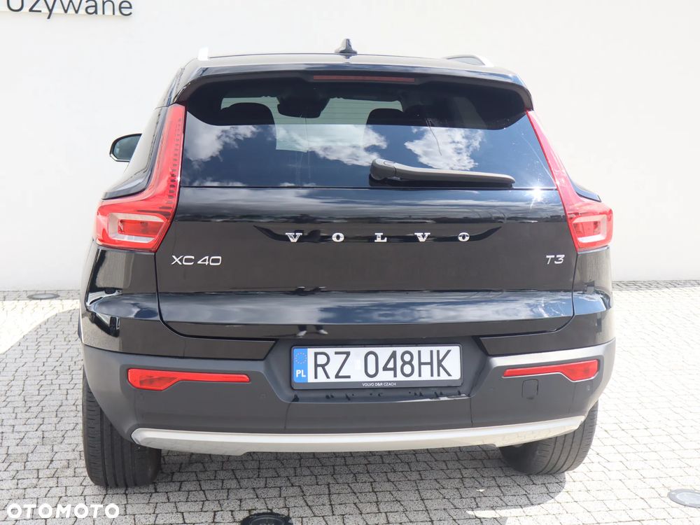 Volvo XC 40 T3 Momentum Pro - 6