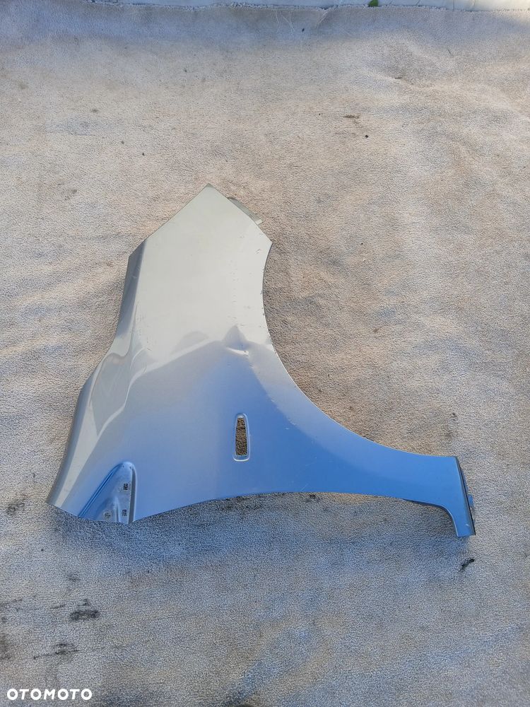 BŁOTNIK PRZEDNI PRAWY MITSUBISHI SPACE STAR II ROK 13/19