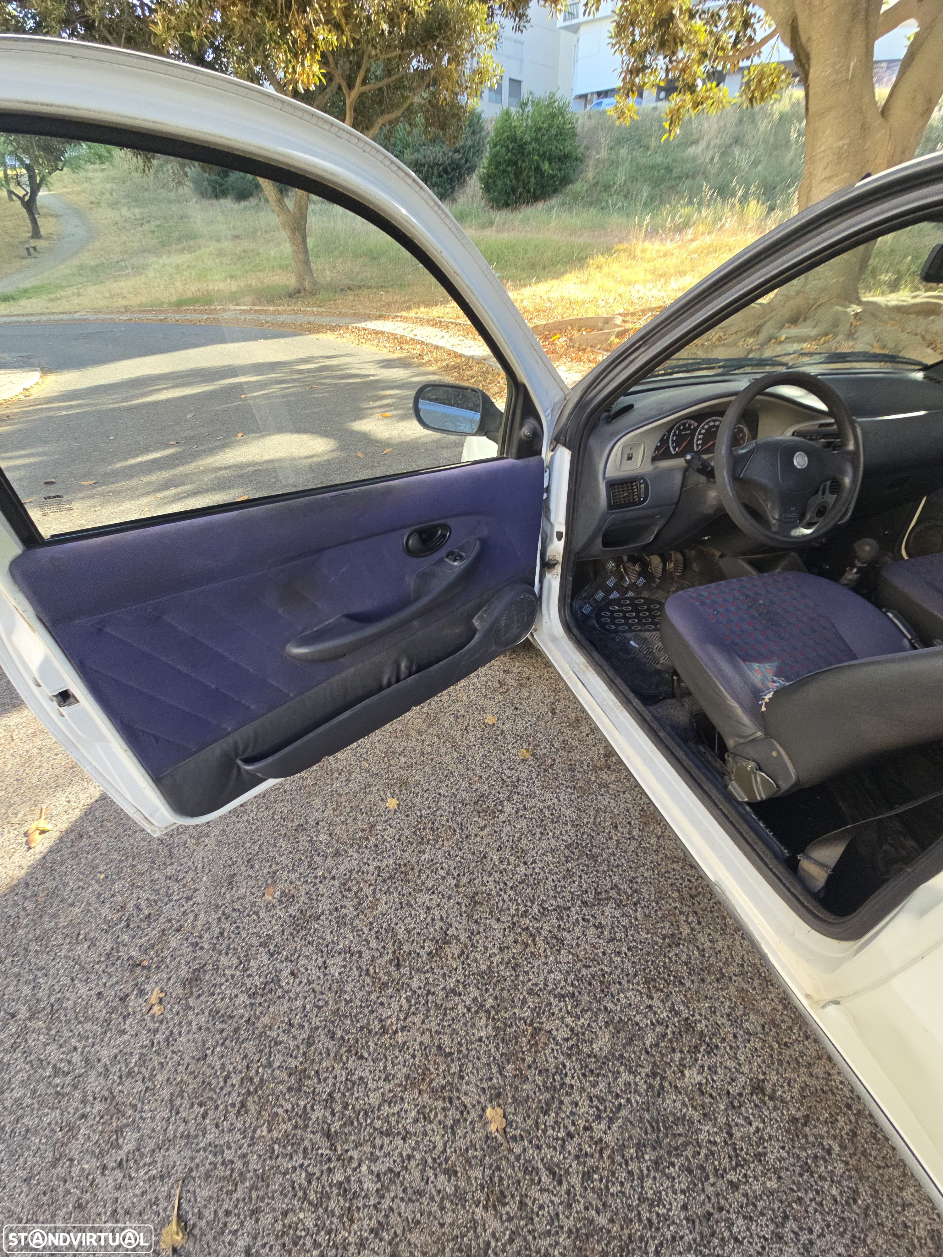Fiat Strada 1.9 D - 11