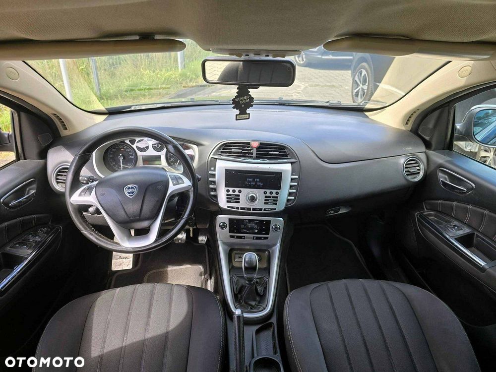 Lancia Delta - 18