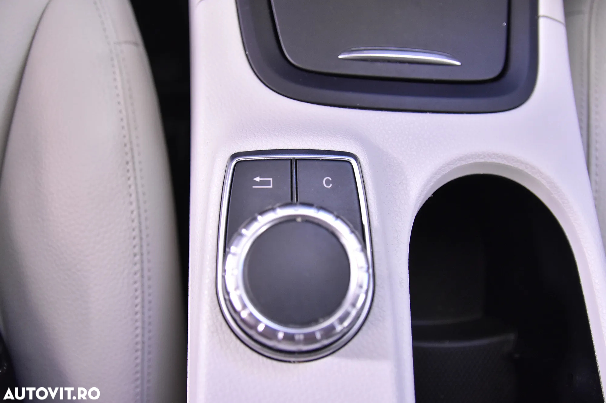 Mercedes-Benz B 180 7G-DCT - 17