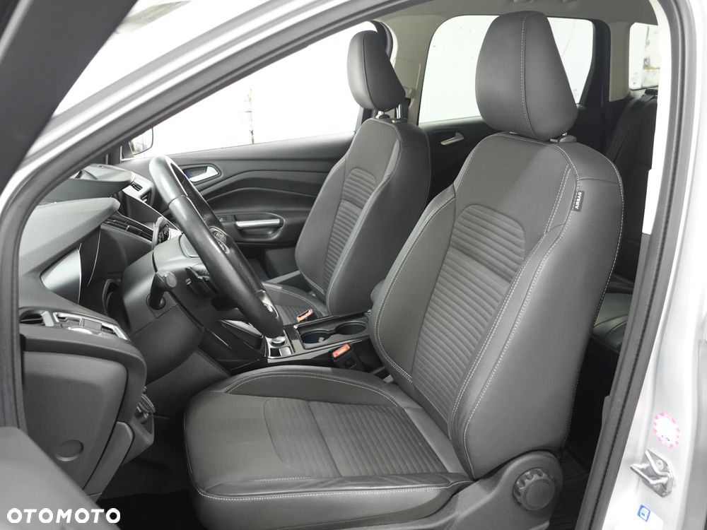 Ford Kuga - 20