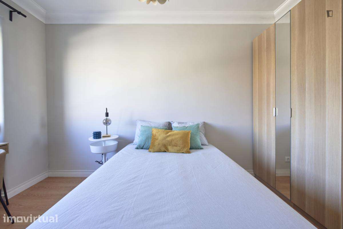 Quarto - localizado em Roma-Areeiro Lisbon - Grande imagem: 3/28
