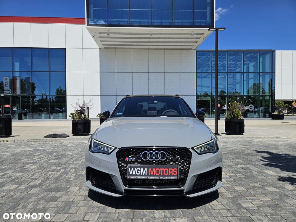 Audi RS3 Sportback Standard - 3