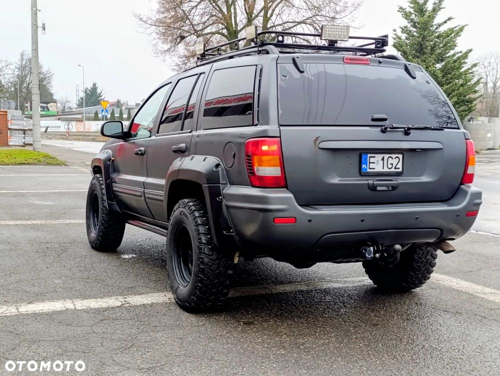 Jeep Grand Cherokee - 8