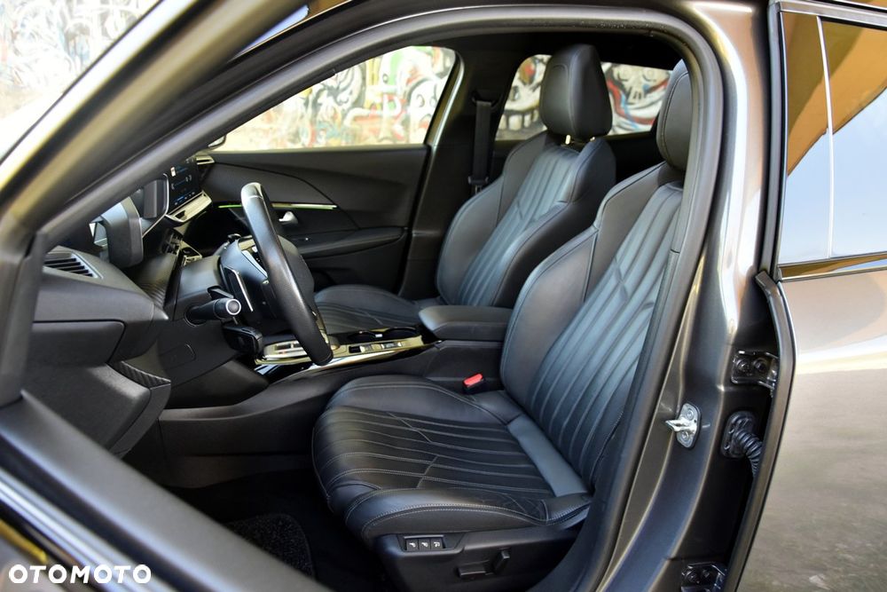 Peugeot 2008 PureTech 130 EAT8 GT - 16