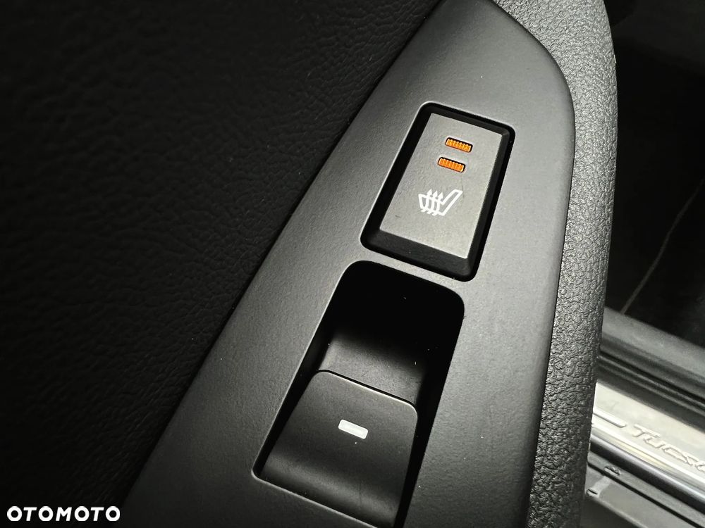 Hyundai Tucson 2.0 CRDi 2WD Trend - 32