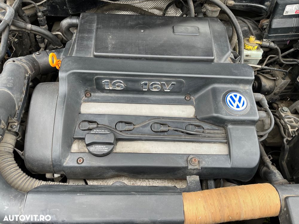 Volkswagen Golf - 12