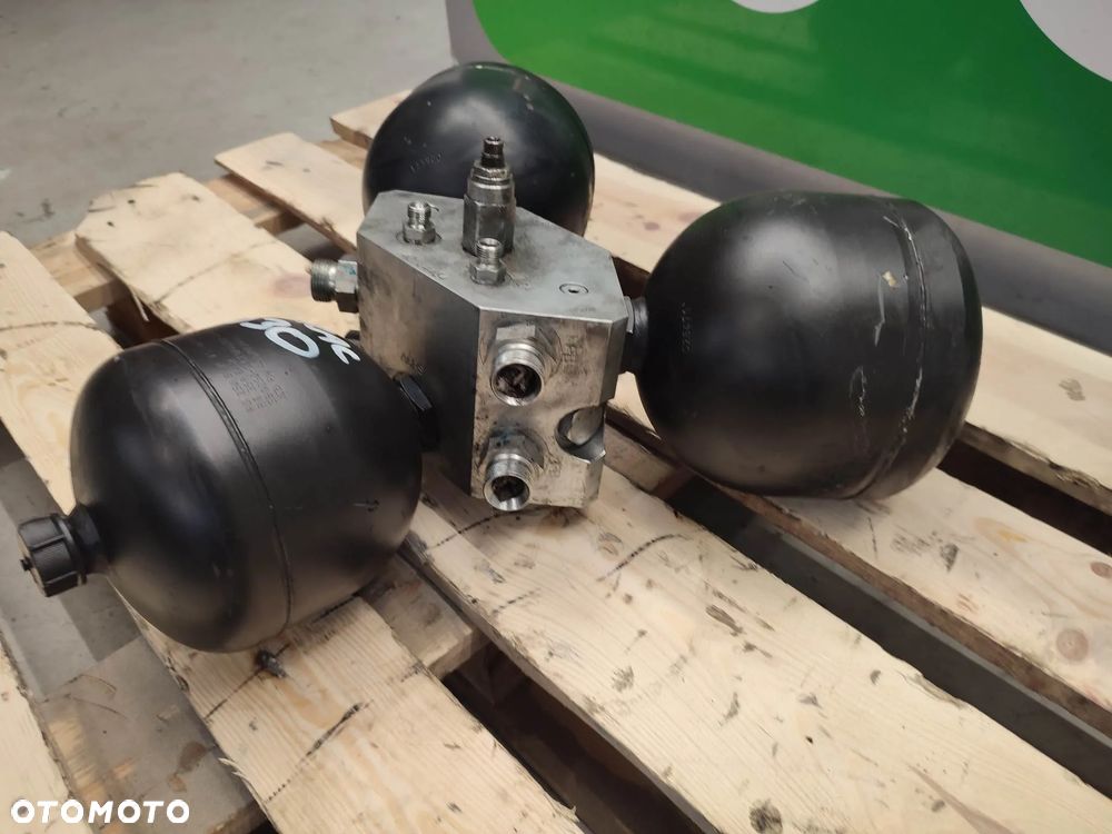 Blok hydrauliczny JCB Fastrac 8330 (401J4454) - 4