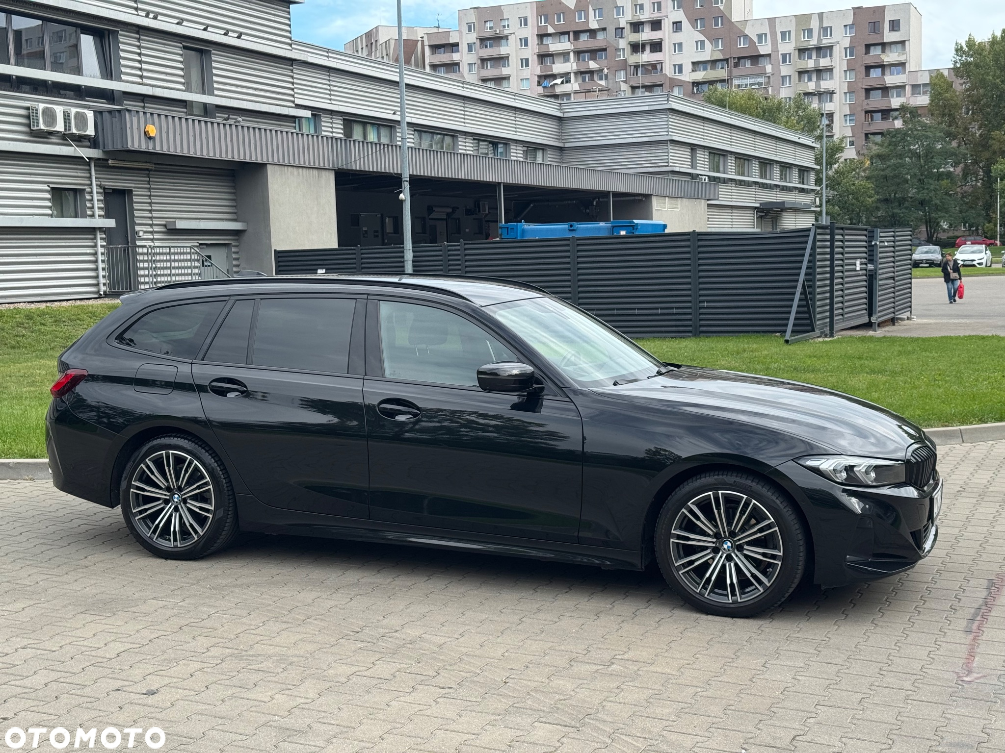 BMW Seria 3 318d Touring - 6