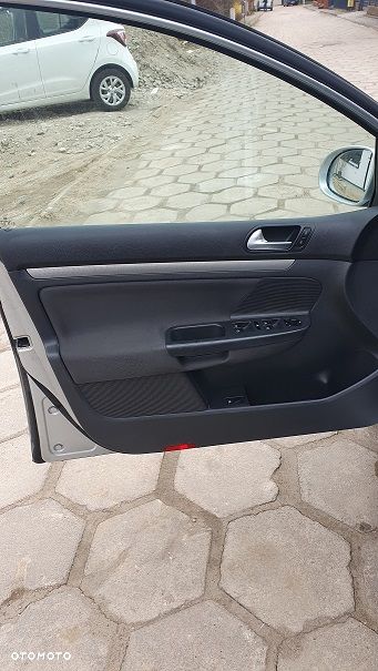 Volkswagen Golf 1.9 TDI DPF Goal - 8