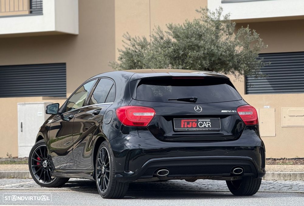 Mercedes-Benz A 220 d 7G-DCT AMG Line - 4