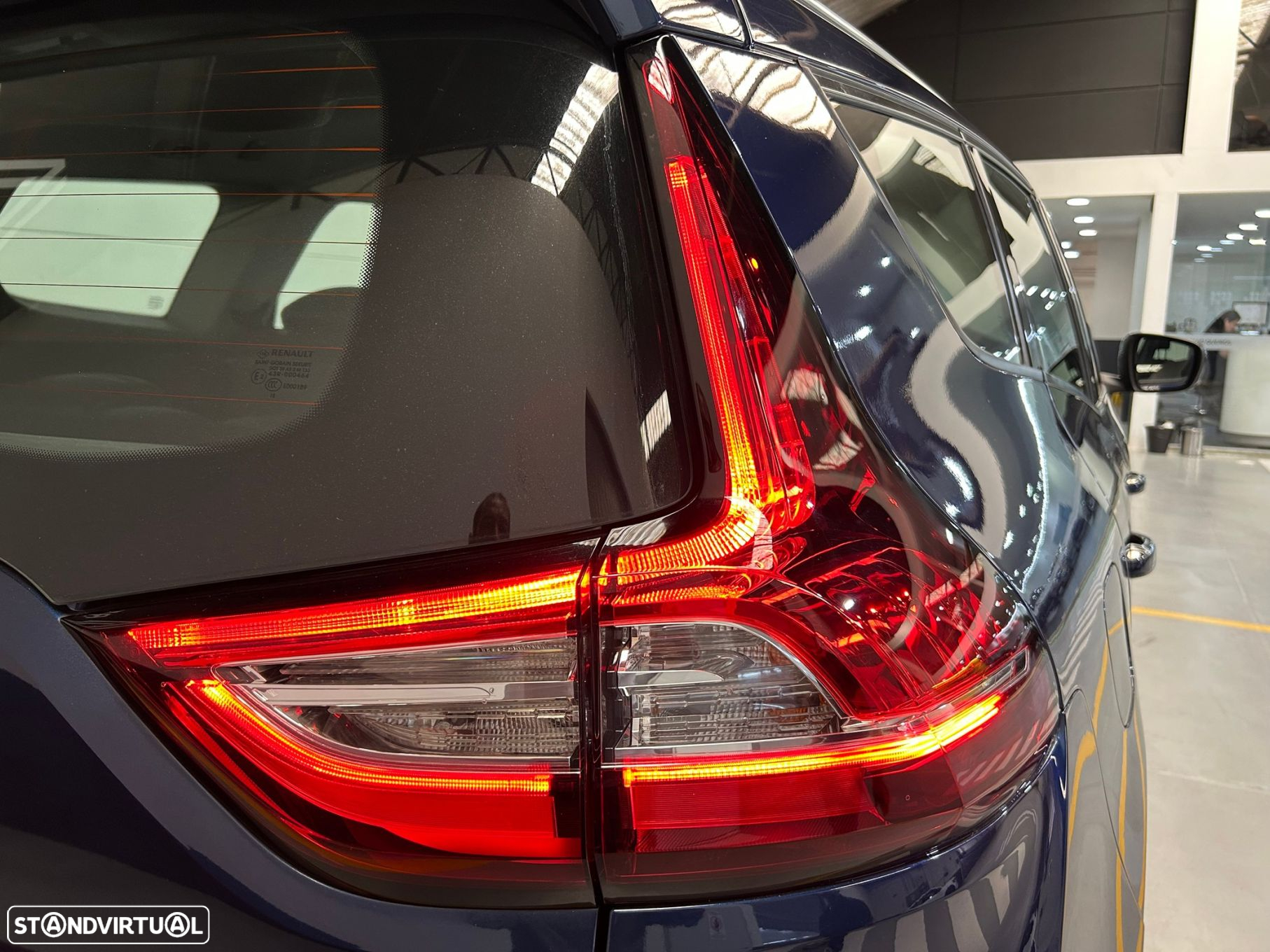 Renault Grand Scénic 1.6 dCi Intens SS - 10