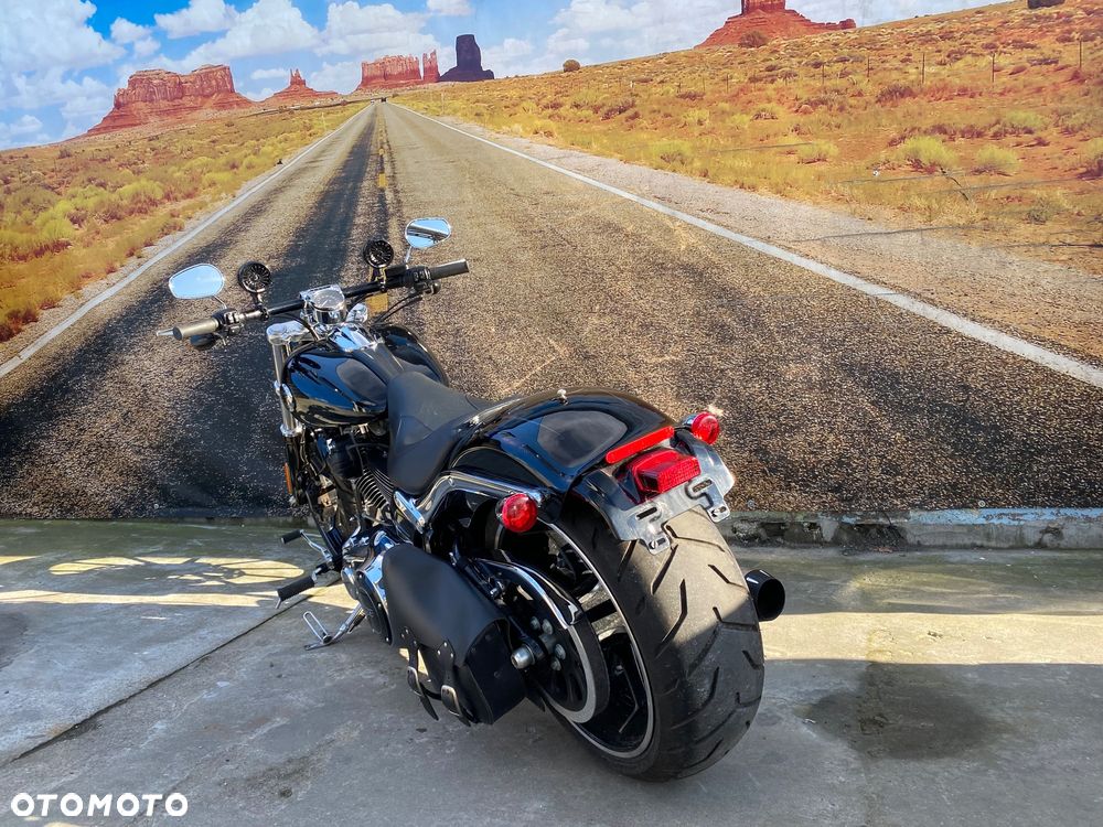 Harley-Davidson FXSB Breakout - 9