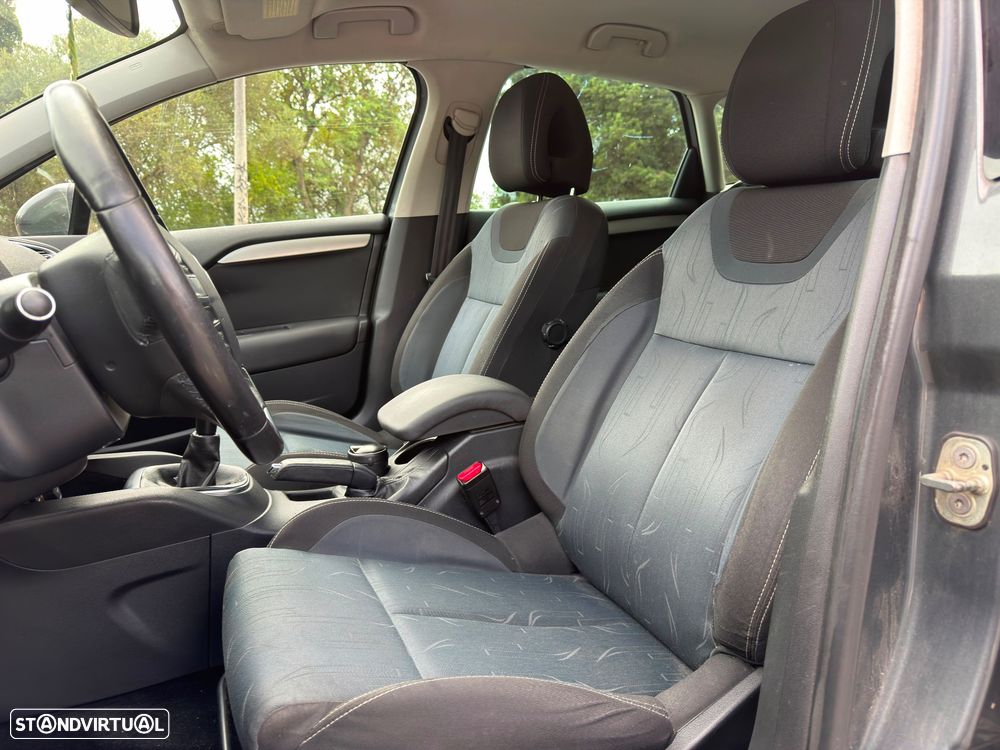 Citroën C4 1.6 HDi Seduction - 8