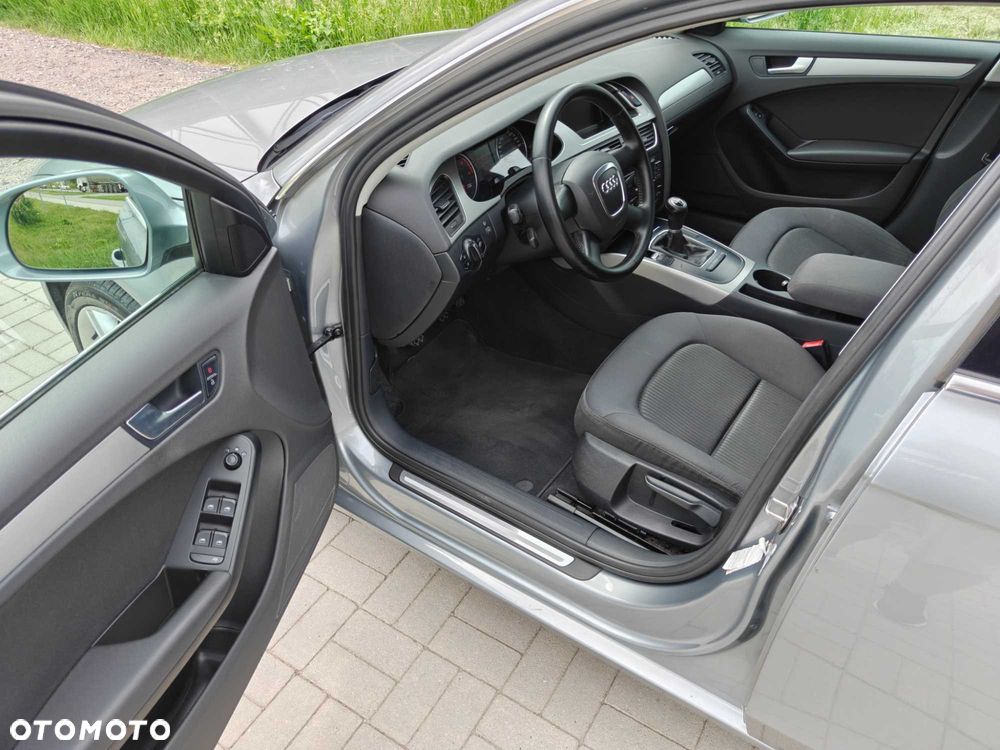 Audi A4 Avant - 7