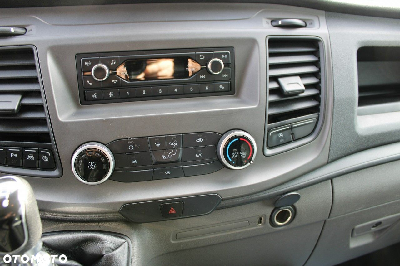 Ford Transit - 20
