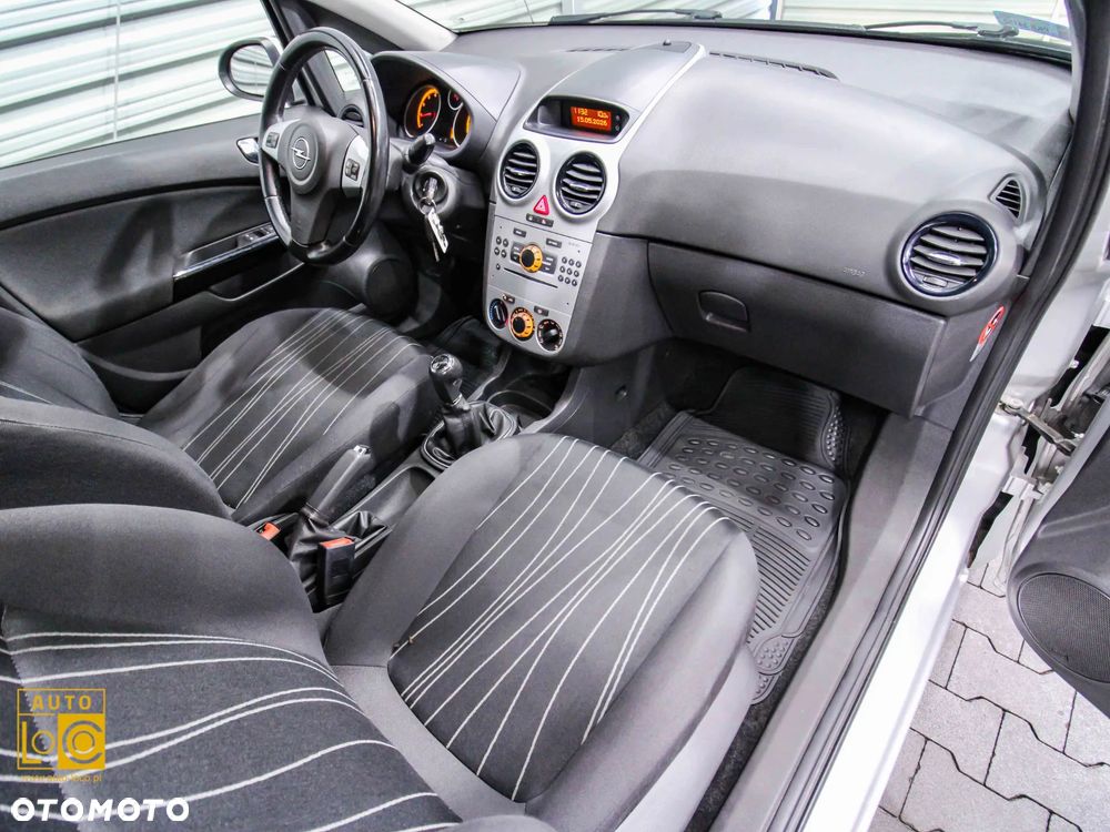 Opel Corsa 1.2 16V Enjoy - 8