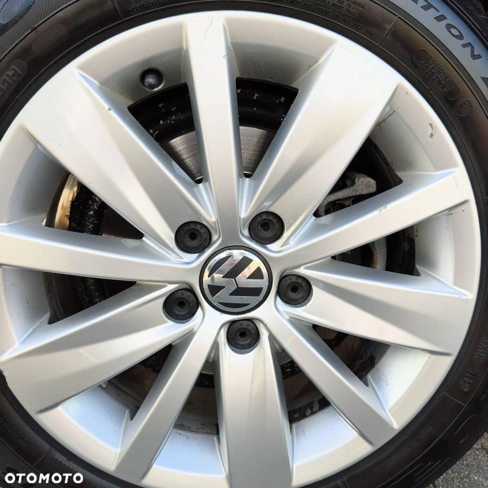 Volkswagen Passat 2.0 TDI Comfortline - 39