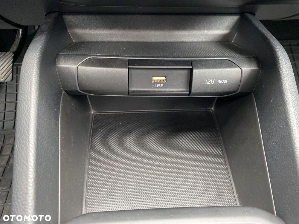 Kia Rio - 24