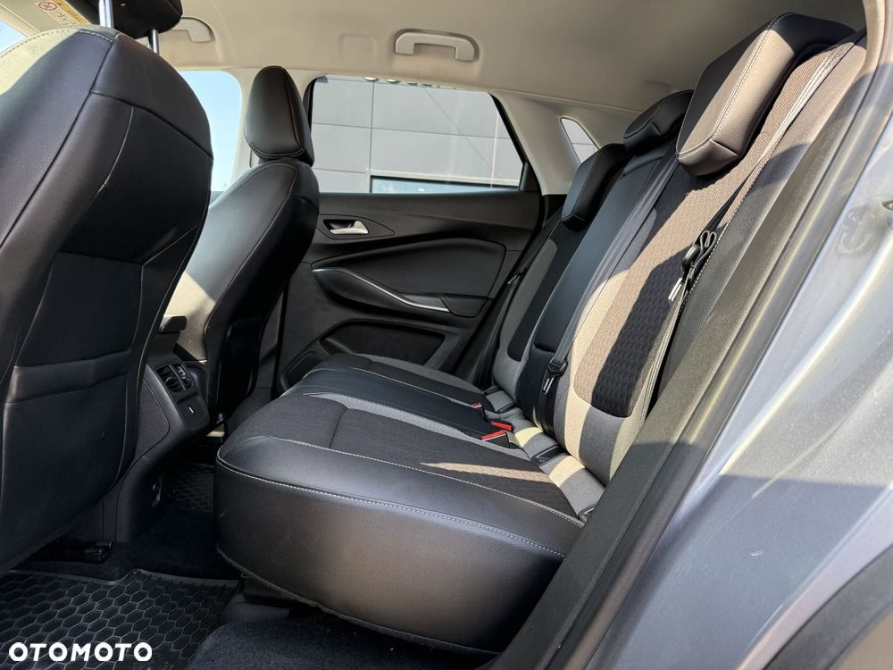 Opel Grandland X 1.2 T Enjoy S&S - 25