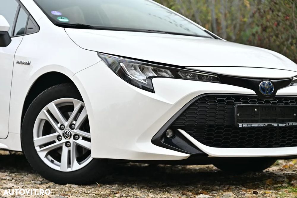 Toyota Corolla 1.8 Hybrid Business Edition - 19